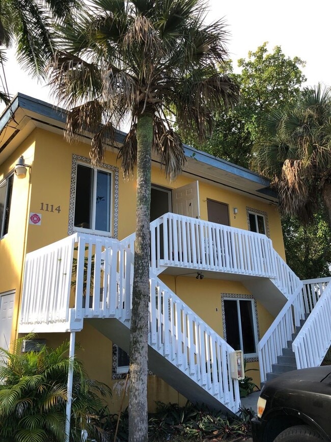 Photo - 1114 W Las Olas Blvd Unidad C