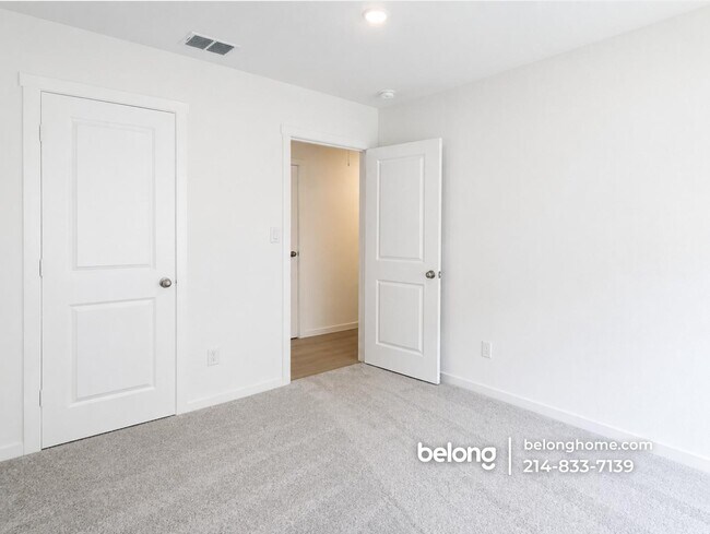 Photo - 3121 Campeiro Ave
