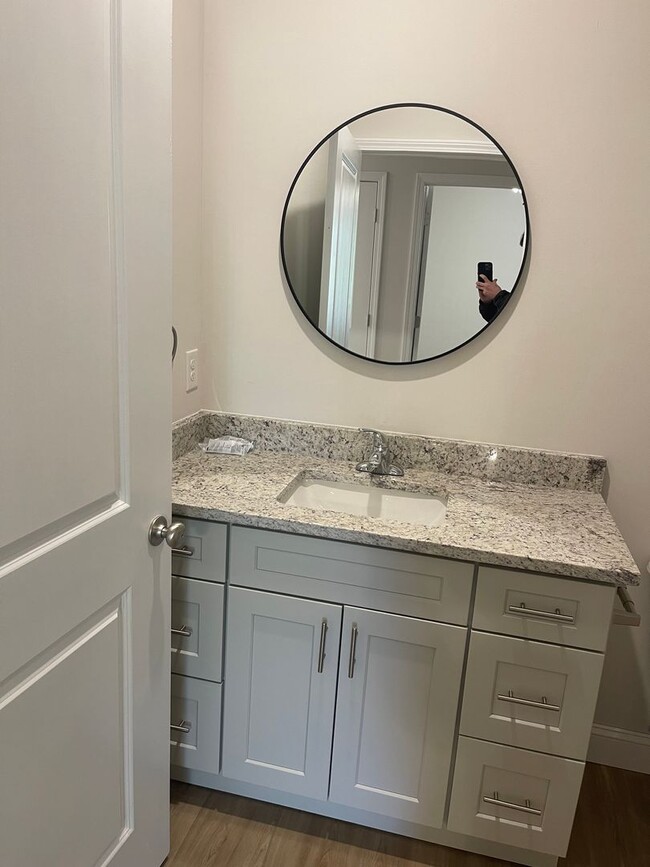 Photo - 155 Megan Ct Unidad 105