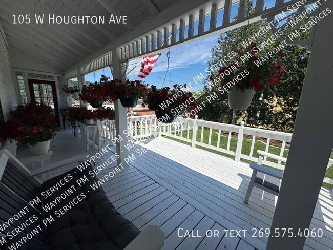 Photo - 105 W Houghton Ave