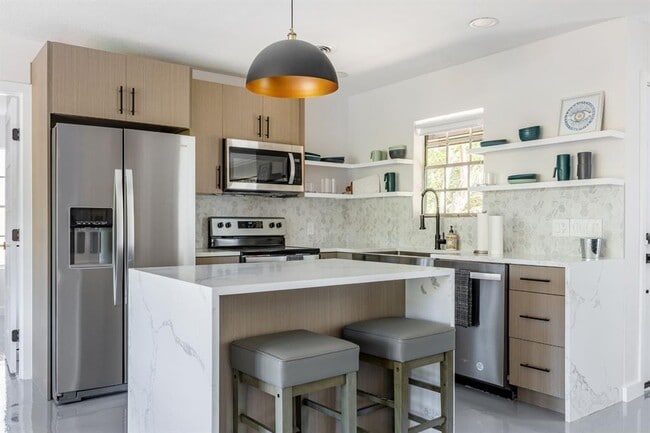 Photo - 2405 Trafalgar Dr