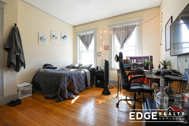 Photo - 23 Orkney Rd Unit 1