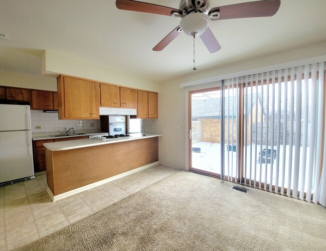 Photo - 712 Concord Ln