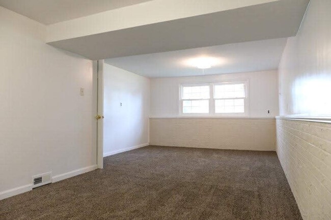 Photo - 2737 Overdale Dr