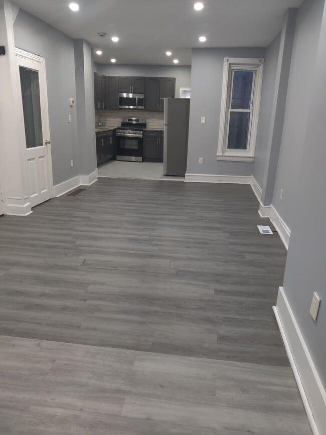 Photo - 135 N 51st St