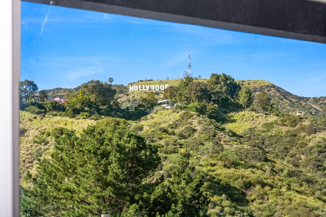 Photo - 2843 Lambert Dr