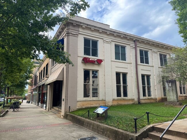 Building Photo - 210 S Center St Unit 210-202