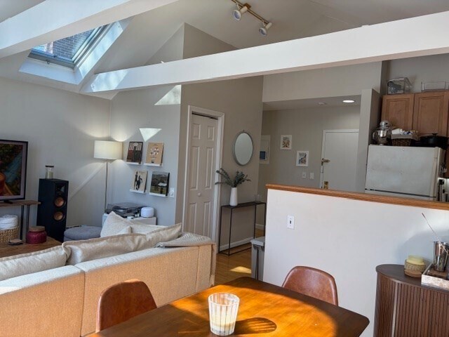 Photo - 127 Kilsyth Rd Unit 6