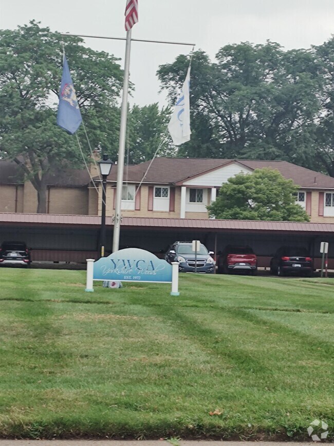 Condos for Rent in Warren MI 8 Condos