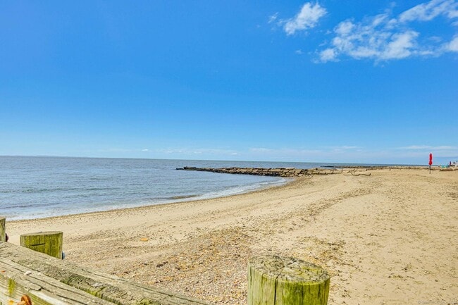 Photo - 22 West End Dr