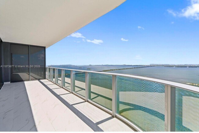 Photo - 700 NE 24th St Unit 4907