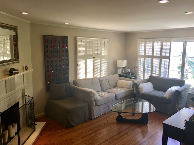 Living room - 651 14th Street