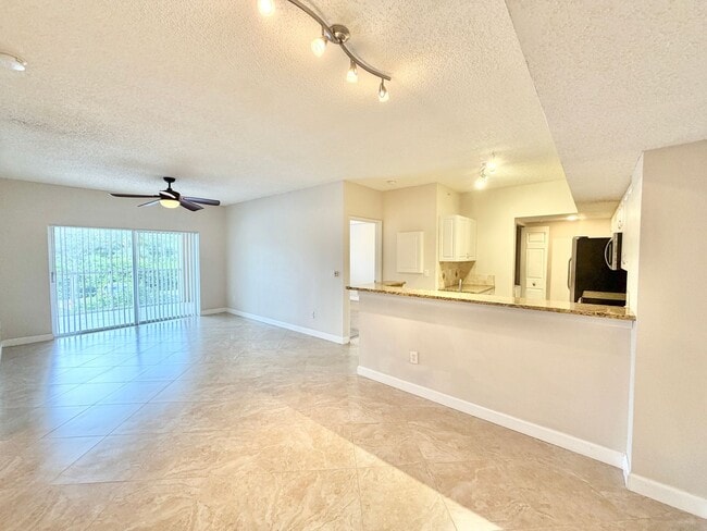 Photo - ** NAPOLI ** 2 BED / 1 BATH - CONDO - GREA...