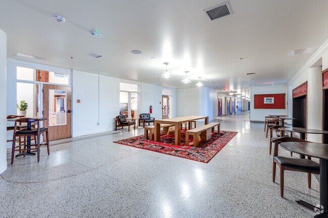 Co-Working Lounge