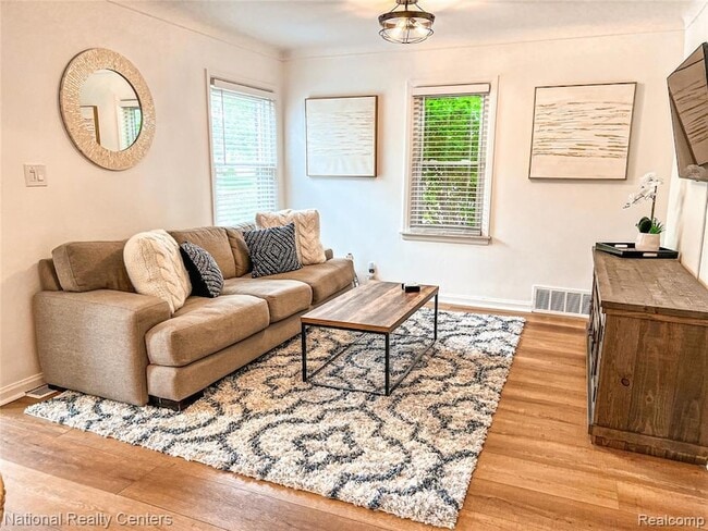 Photo - 2108 N Wilson Ave