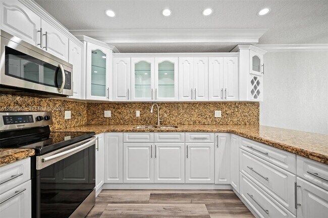 Photo - 6832 W 2nd Ct