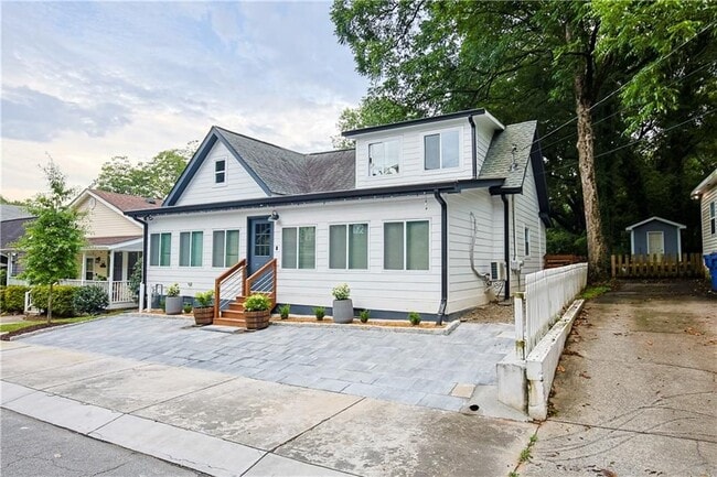 Photo - 1170 Niles Ave NW