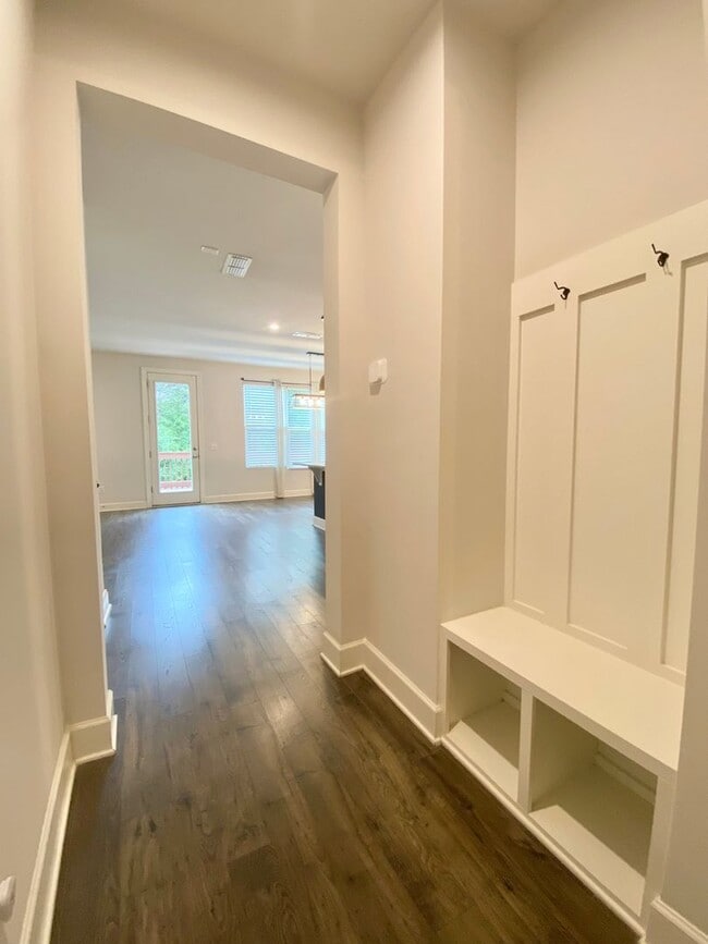 Photo - 4 Bedroom, 3 Bath Home w/ 2 Car Garage