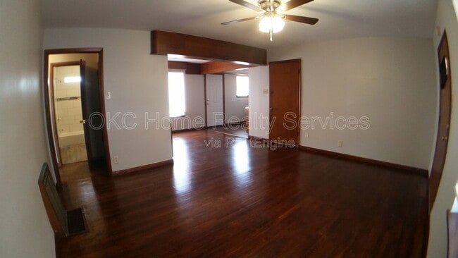 Photo - 630 SE 21st St