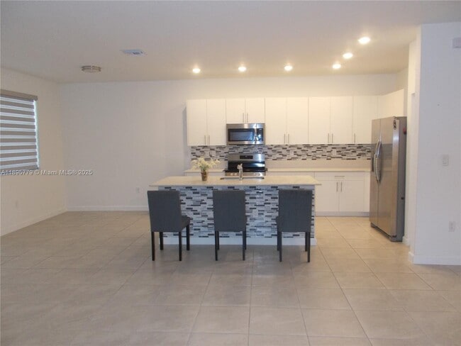 Photo - 879 SE 26th Ter