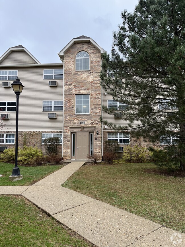 Building Photo - 1508 Spring Brook Ct Unit 3A Rental
