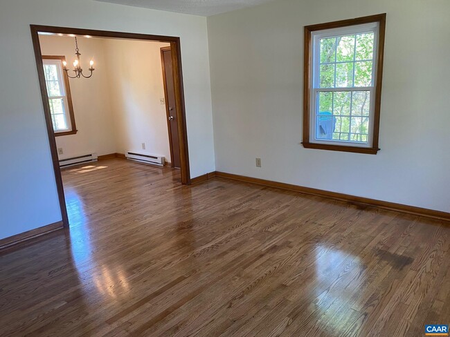 Photo - 108 Olinda Dr