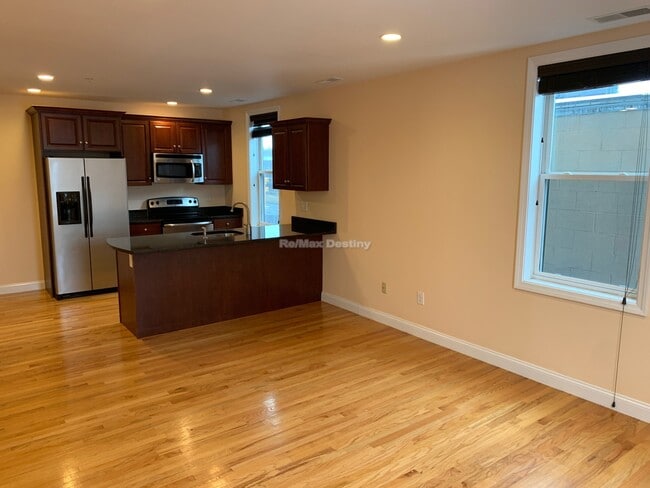 100 Fellsway W Unit 204