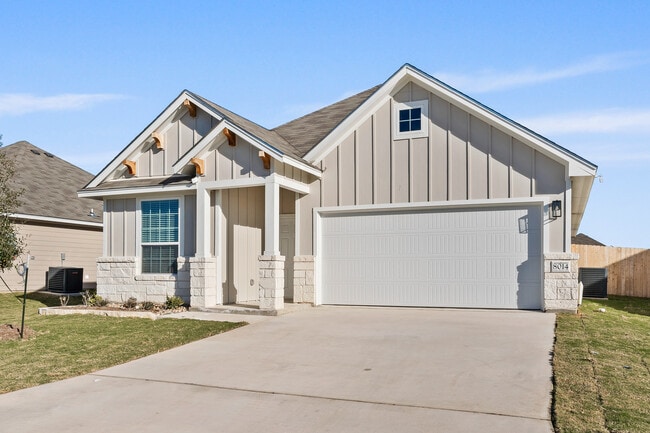 Photo - 8014 Timber Holw Ln