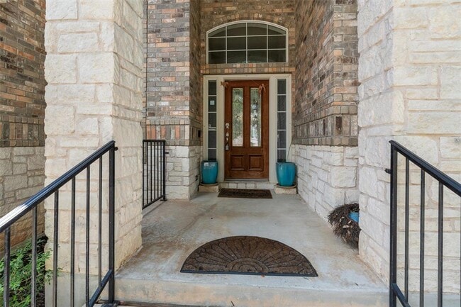 16004 Double Eagle Dr