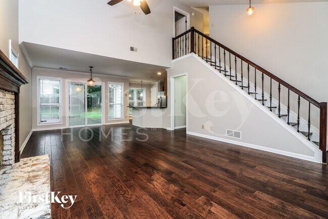 Photo - 1926 Diamond Pl