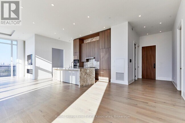 Photo - 21 Park St E Unit 1803