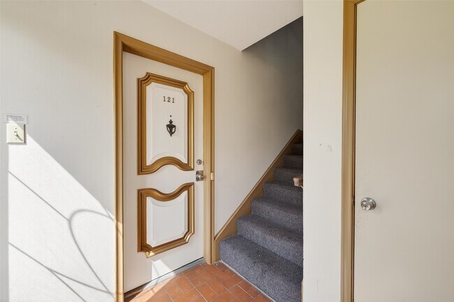 Photo - 7600 Burgoyne Rd Unidad 121