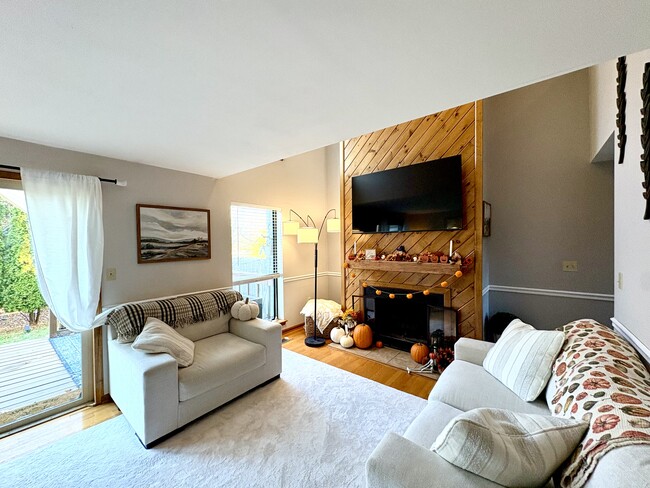 Photo - 8254 Beehive Cir