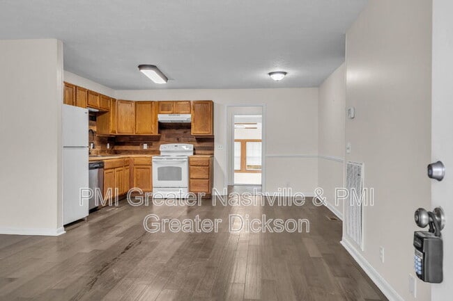 Photo - 3153 E Lake Dr