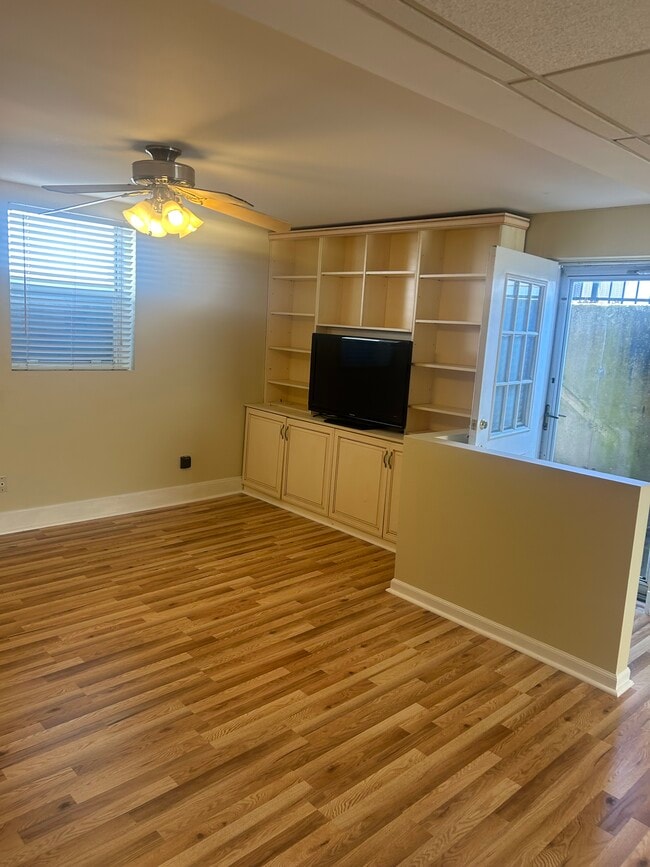 Building Photo - 49 Broadway Ave