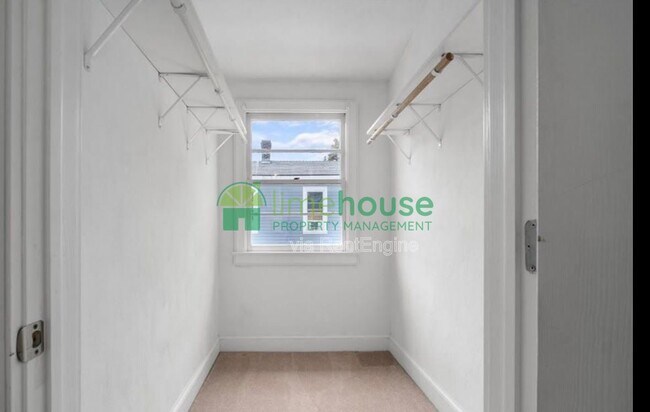 Photo - 106 Parkview Ave