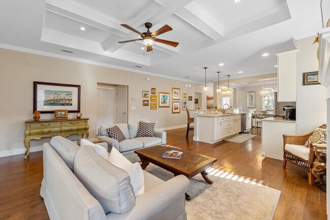 Photo - 22 Fullerwood Dr Unit ID1281988P