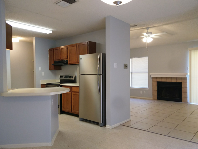 Kitchen to Living Room - 2522 Corian Glen Dr Townhome