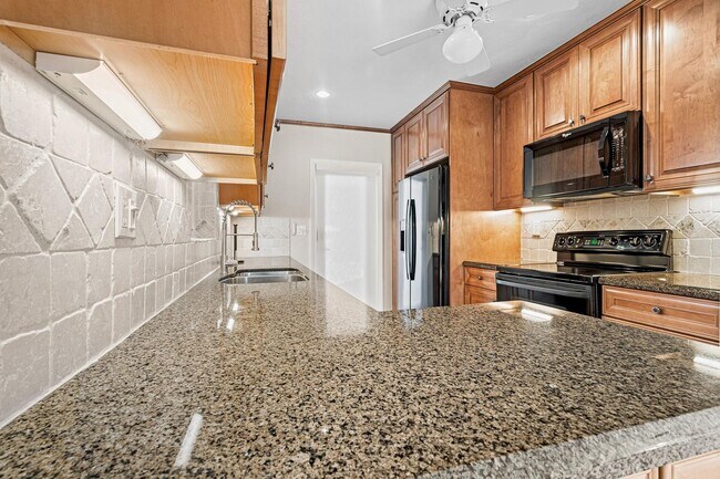 Photo - 1900 NE 19th St