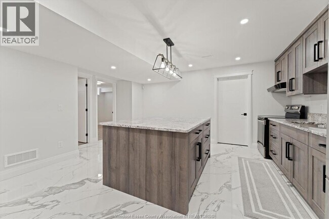 Photo - 3063 Betts Ave