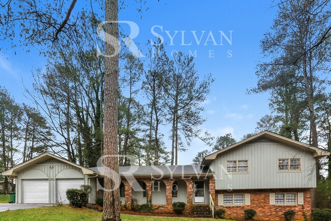 Photo - Lease today! No extra charge for contentme...