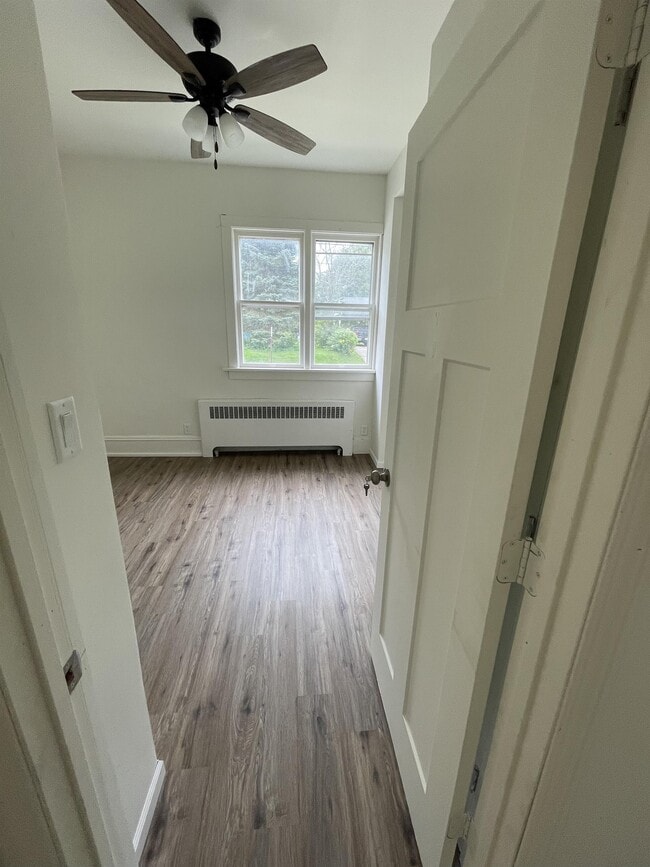 Photo - 807 Wood St