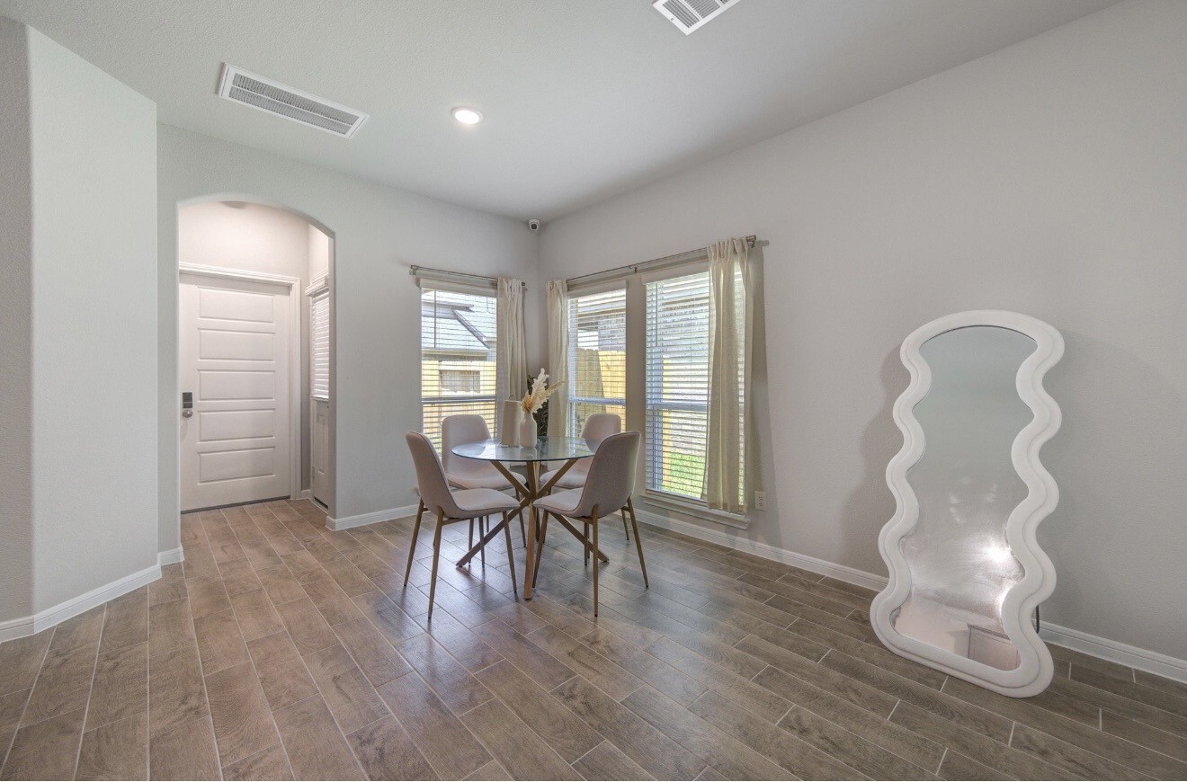Photo - 22827 Ephesus Ave