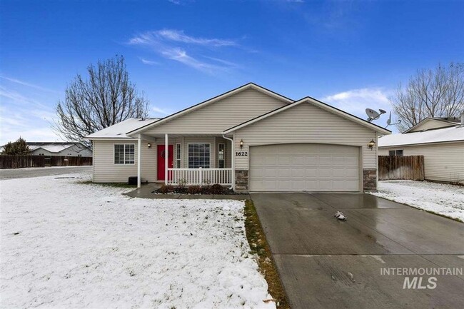 Building Photo - 3 Bedroom Home in Nampa _ Pet Friendly!