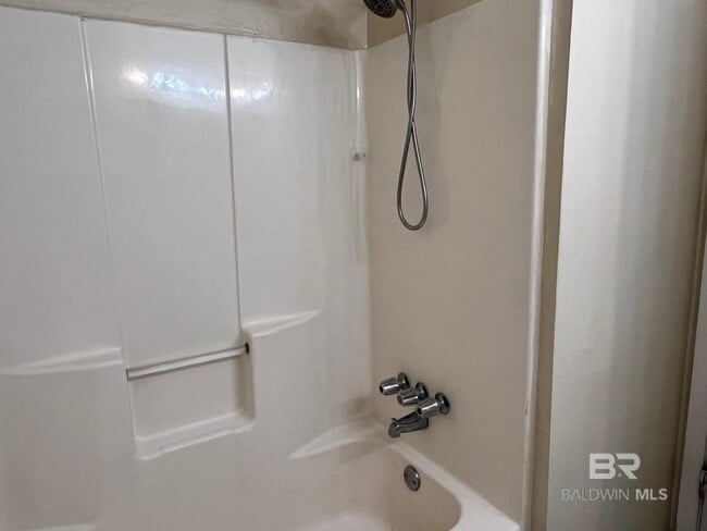 Photo - 72 Grimes Ln