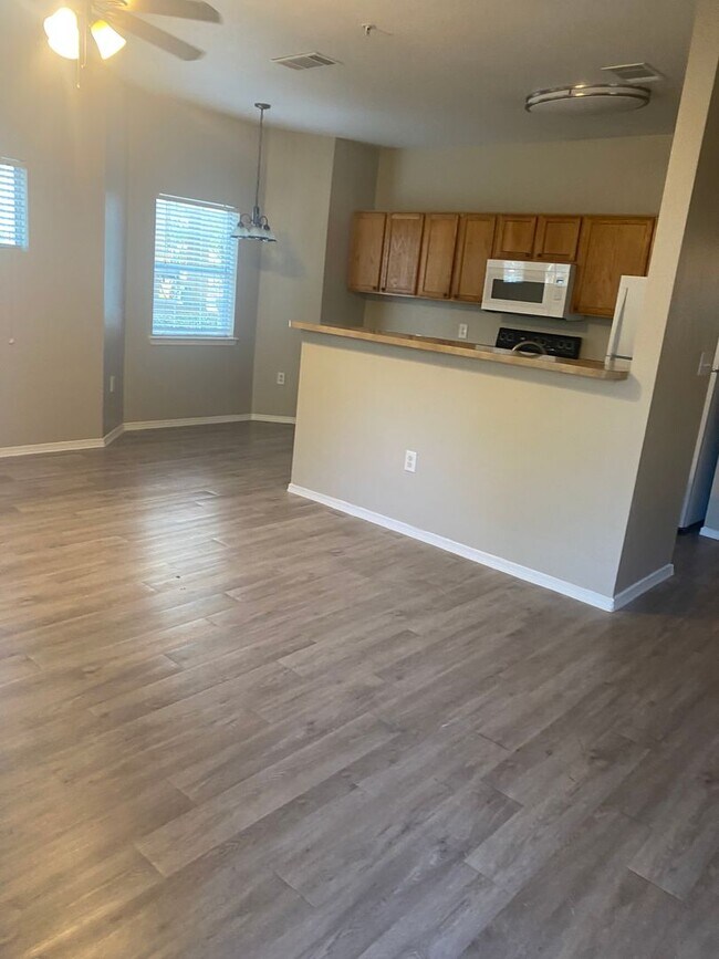 1000 Diamond Dr Unit 0702