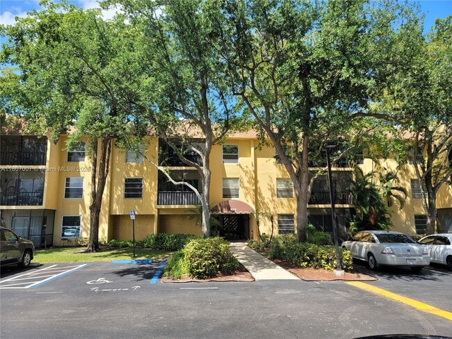 Photo - 470 NW 20th St Condo Unit 1040