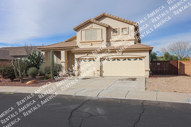 Photo - 4-bedrooms with a pool!