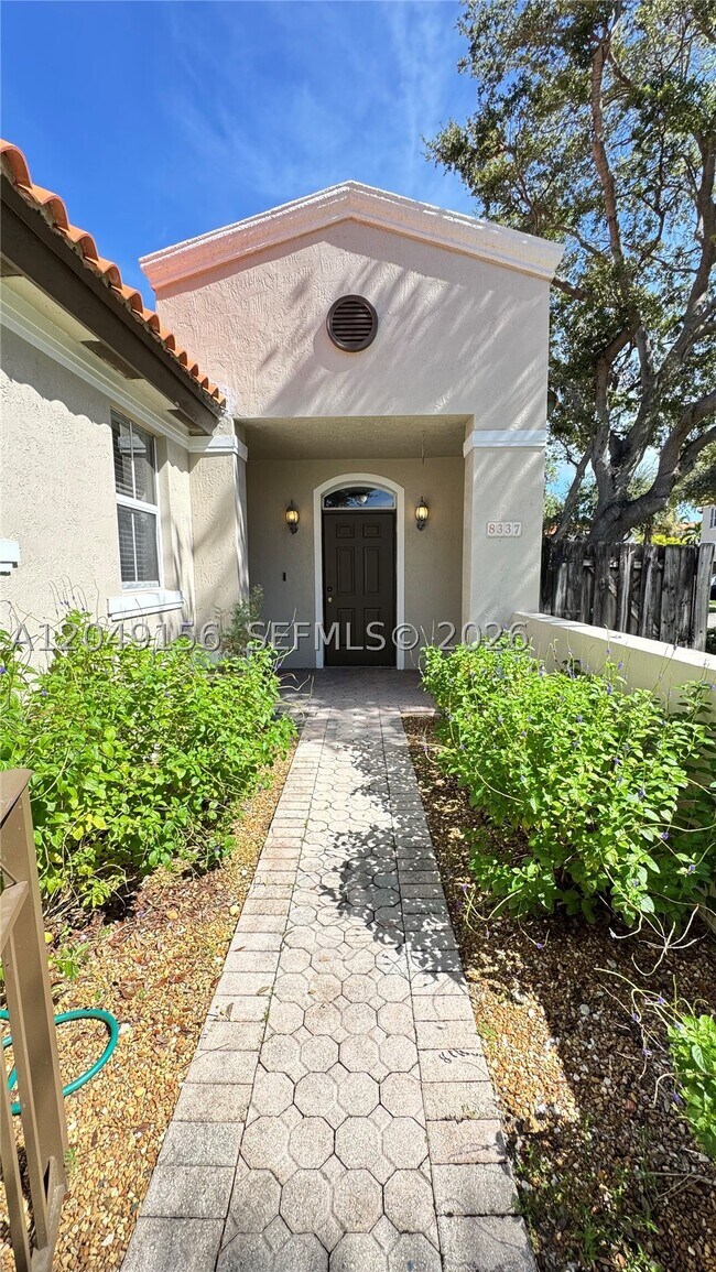 8337 NW 142nd St