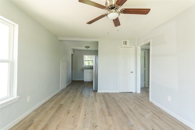 Photo - 1020 5th Ave N